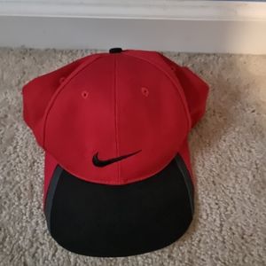 Nike golf hat
